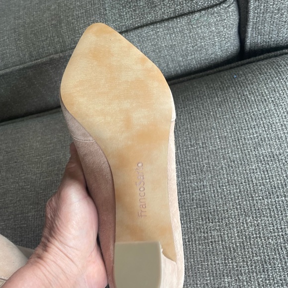 Brand new mauve suede Franco Sarto heels - Picture 2 of 4